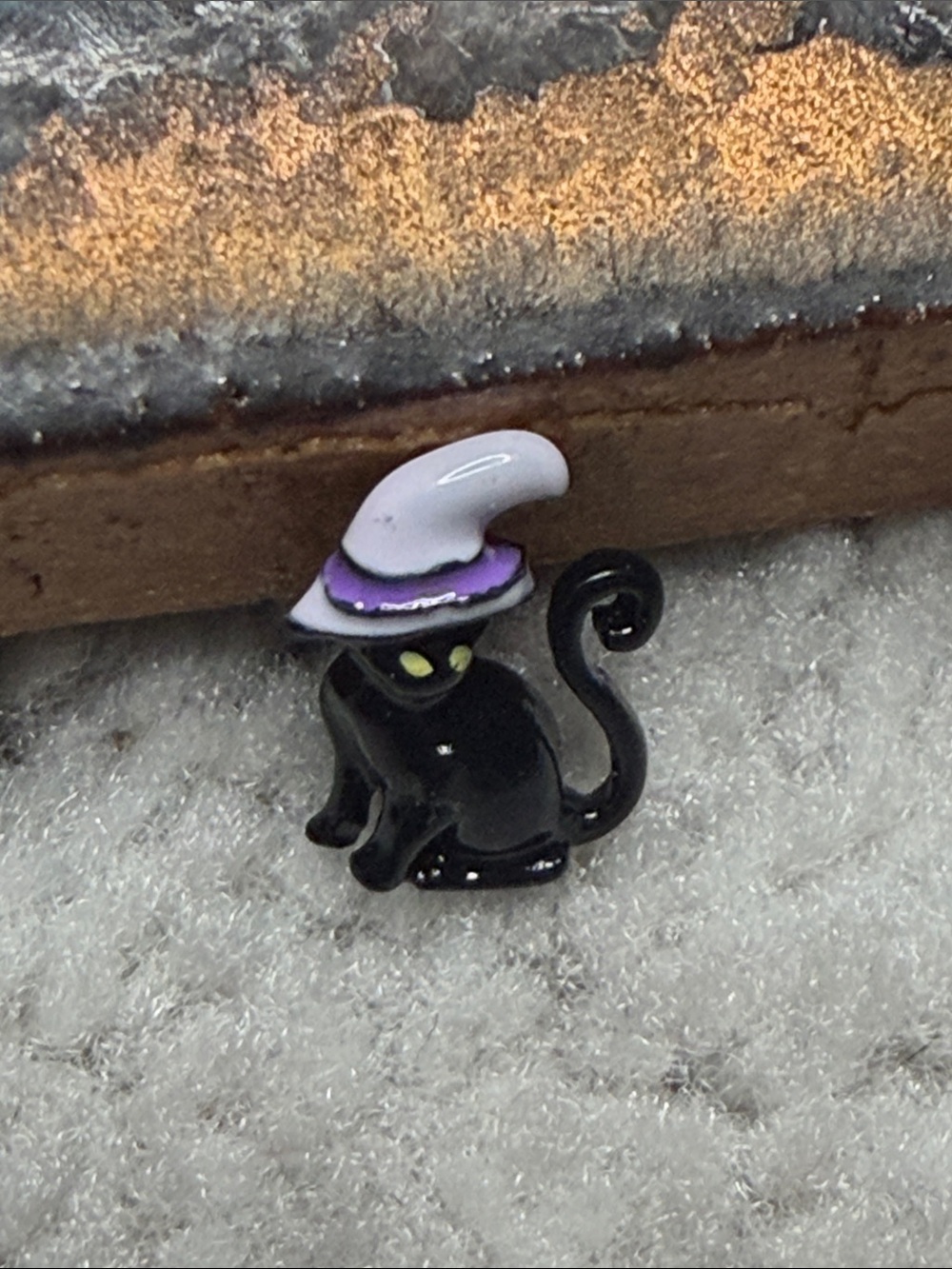❤️$8 Origami Owl Black Cat with Purple Witch Hat